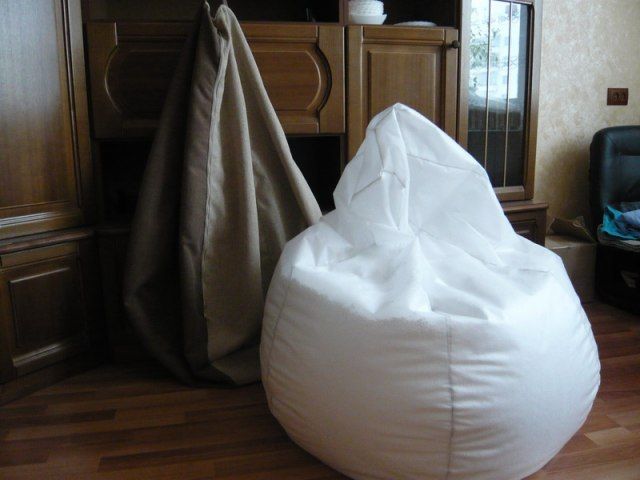 Complete Guide to Making Your Own Cozy Bean Bag Using Simple Materials and Techniques