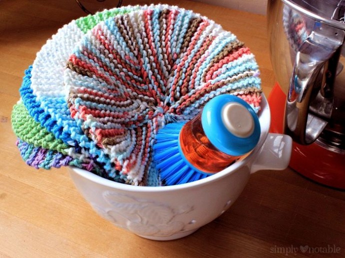 Helping our users. ​Knit Circle Dishcloth.