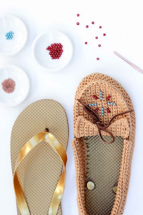 Helping our users. ​Crochet Moccasins.