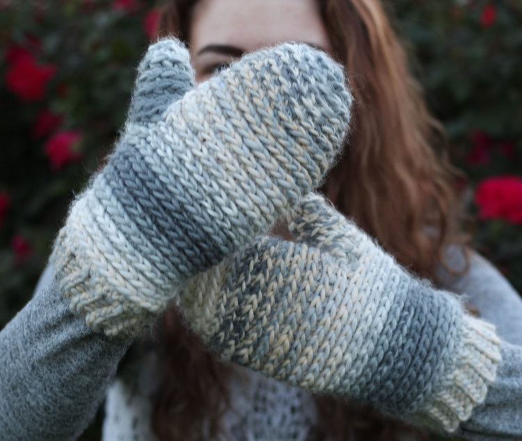 ​Noelle Crochet Mittens