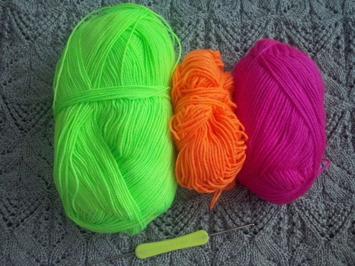 Complete Guide to Crafting a Colorful Crochet Ornament with Zipper Placket Complete Guide to Crafting a Colorful Crochet Ornament with Zipper Placket