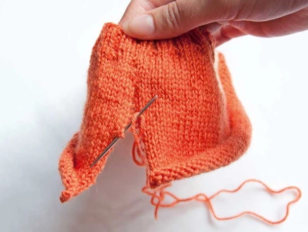 ​Helping our users. Foxy Knit Slippers.