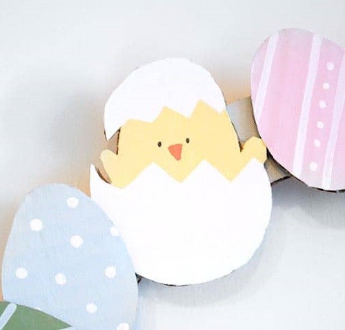 Easter Cardboard Wreath Easter Cardboard Wreath
