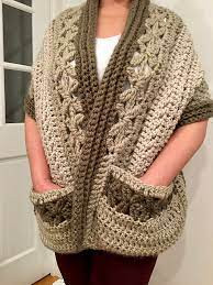 Inspiration. Crochet Reader's Shawls.