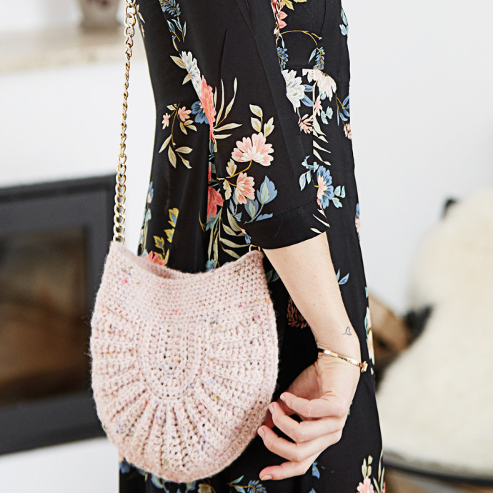 ​Crochet Shell Bag