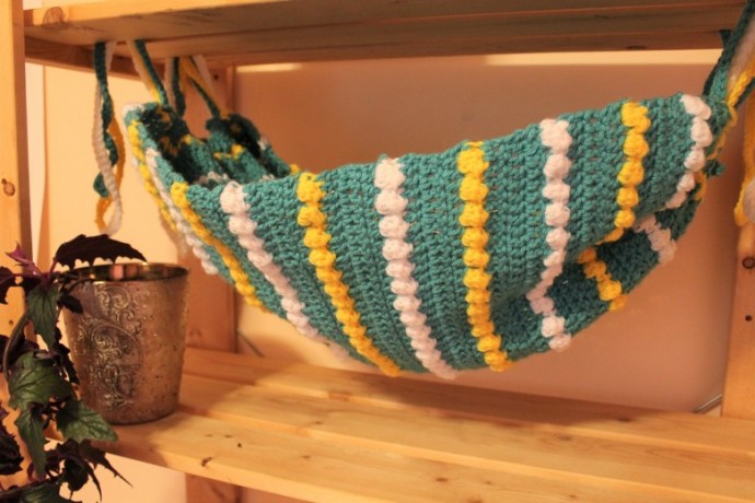 Helping our users. Crochet Cat Hammock. Helping our users. Crochet Cat Hammock.
