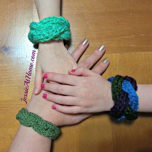 ​Knitted Bracelet