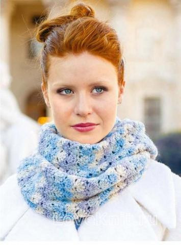 Create a Stylish Poncho and Cowl with Light-Blue Yarn: Step-by-Step Guide Create a Stylish Poncho and Cowl with Light-Blue Yarn: Step-by-Step Guide