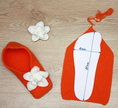 ​Cozy Slippers With Flower