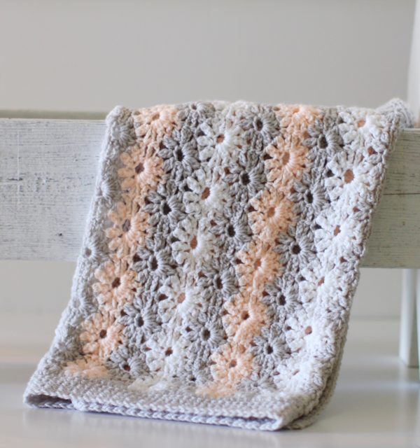 Crochet Baby Blanket with Flowers