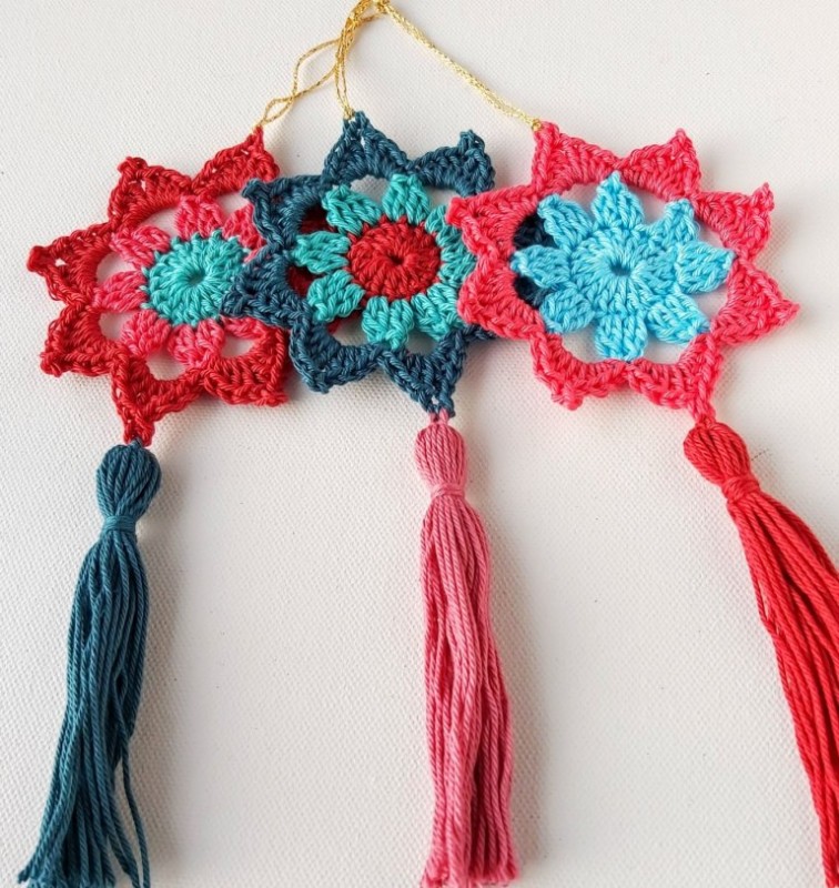 ​Crochet Tassels With Stars