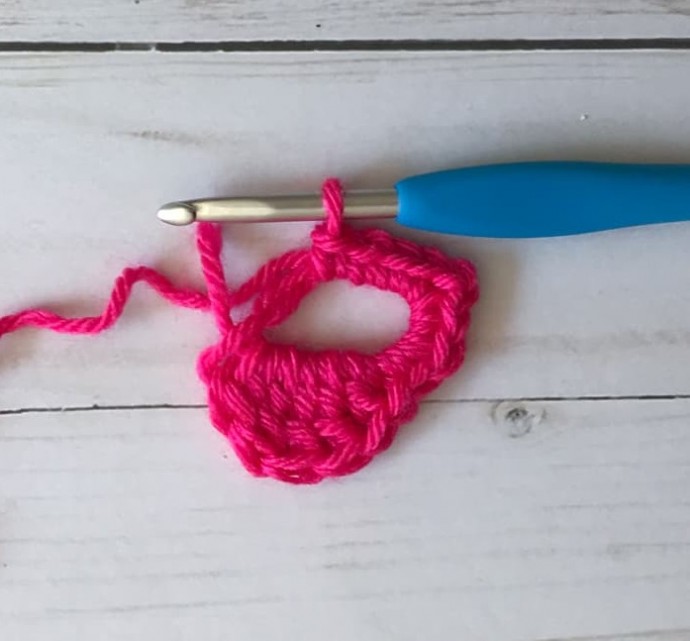 Helping our users. Fast and Simple Crochet Hearts.
