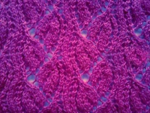​Vertical Wavy Leaves Knit Stitch