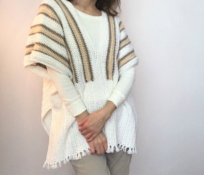Explore Inspiring Spring Ponchos for Your Seasonal Wardrobe Explore Inspiring Spring Ponchos for Your Seasonal Wardrobe