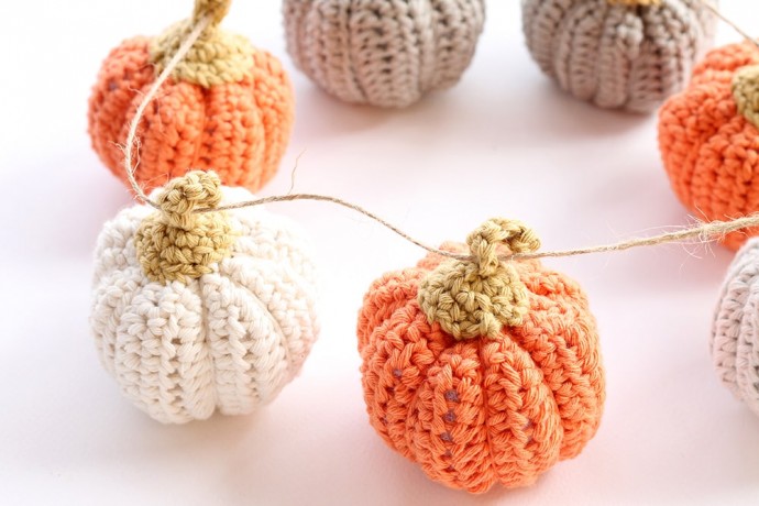Crochet Pumpkin Garland Crochet Pumpkin Garland
