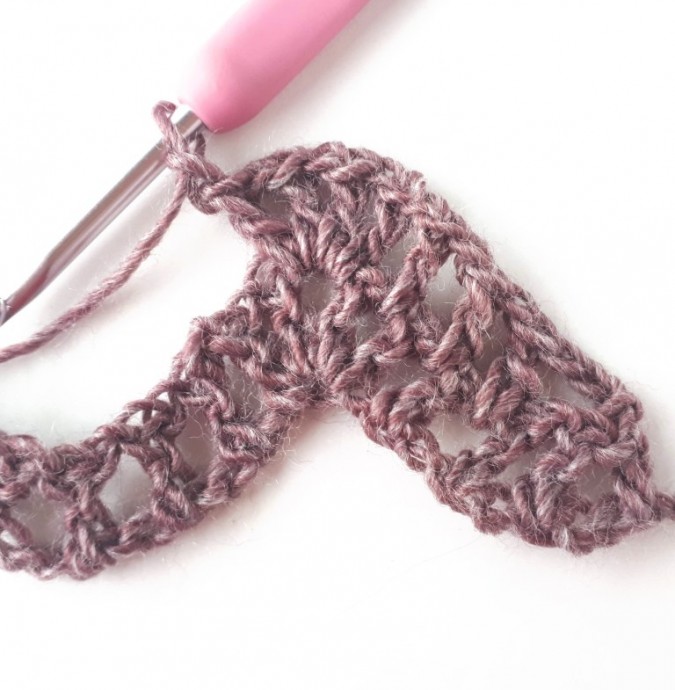 Helping our users. ​Rectangle Crochet Shawl.