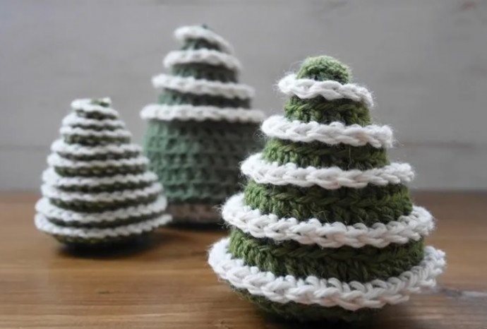 Complete Guide to Creating Beautiful Crochet Trees: Small and Big Versions Complete Guide to Creating Beautiful Crochet Trees: Small and Big Versions
