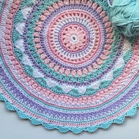 Creative Inspiration for Crochet Mats: Unique Designs and Patterns Creative Inspiration for Crochet Mats: Unique Designs and Patterns