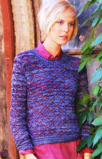 ​Knit Pullover with Rhombs Pattern