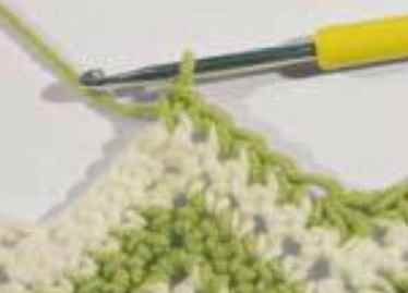 Crochet Bag with Pearl Edge Crochet Bag with Pearl Edge