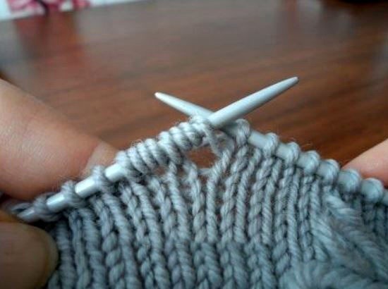 ​Moth Knit Stitch