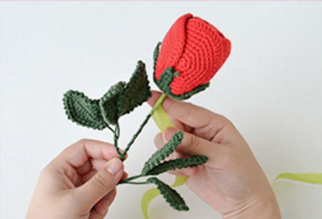 ​Helping our users. Crochet Bouquet of Roses.