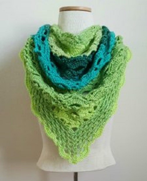 Helping our users. ​Light Summer Shawl.