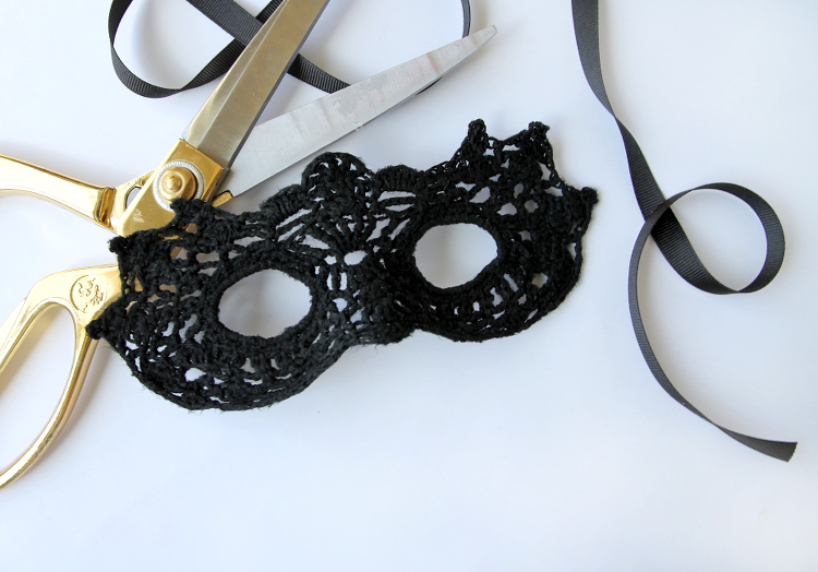 Helping Patty Docter. ​Crochet Masquerade Mask