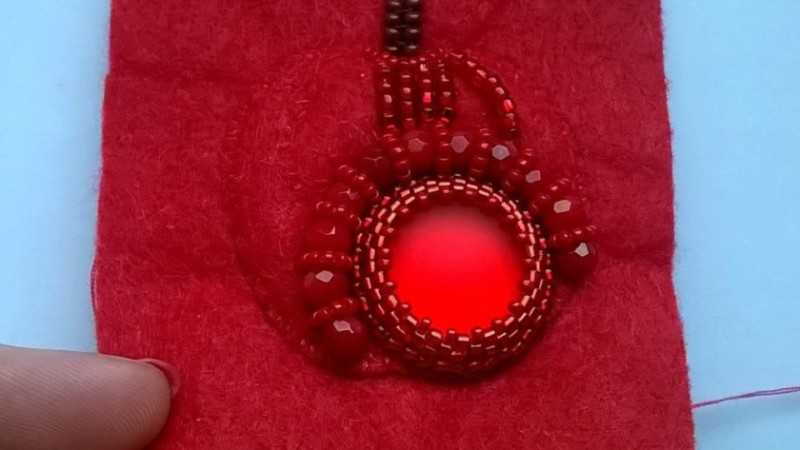 How to Create a Beautiful Felt Brooch: Step-by-Step Guide How to Create a Beautiful Felt Brooch: Step-by-Step Guide