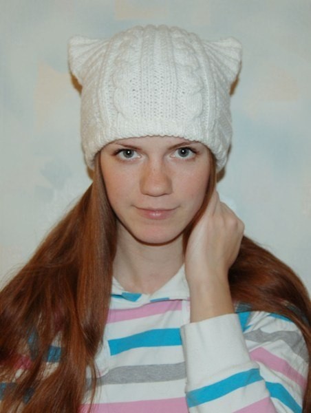 ​Knit Hat with Kitten Ears