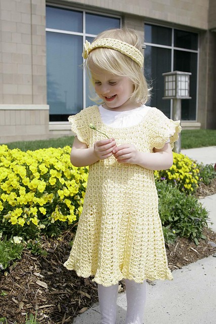 Helping our users. Crochet Girl's Dress