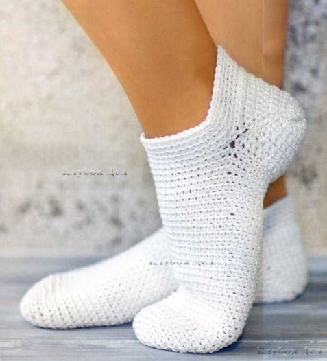 ​Short Crochet Socks