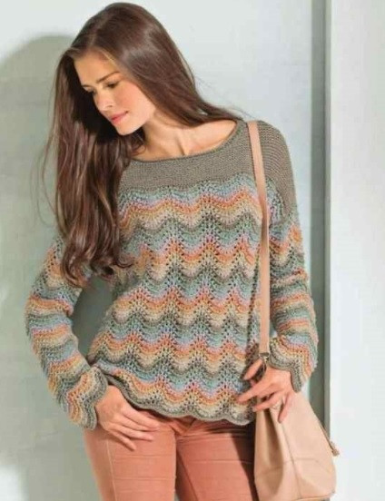​Knit Pullover with Wavy Stripes