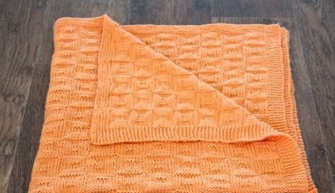 Easy and Fun Knitting Project: Create a Gorgeous Pattern with Yarn Overs and Garter Stitch Easy and Fun Knitting Project: Create a Gorgeous Pattern with Yarn Overs and Garter Stitch