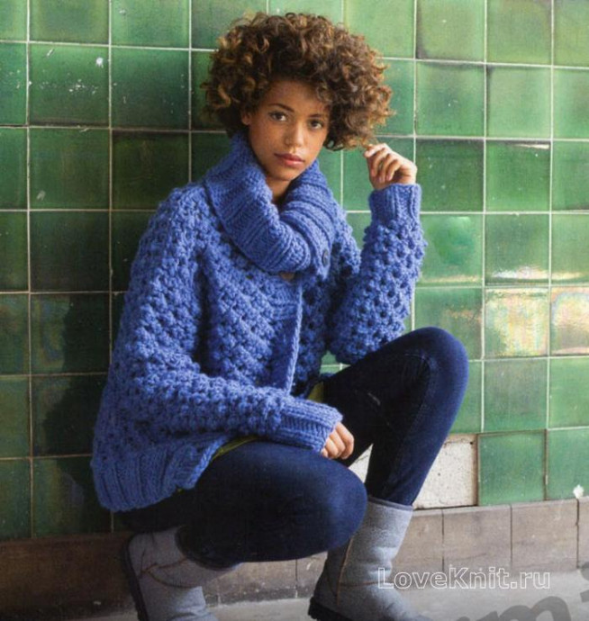 ​Knit Blue Pullover with High Collar