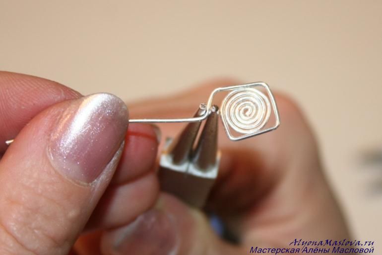 ​Wire "Maze" Earrings