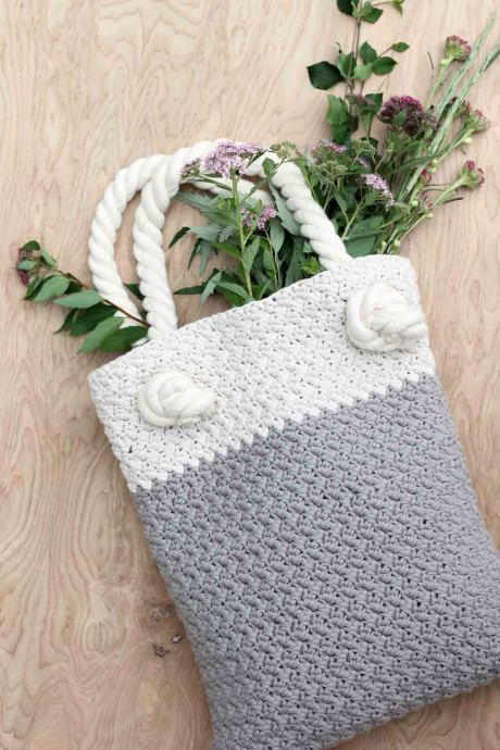 ​Crochet Bag with Rope Handles