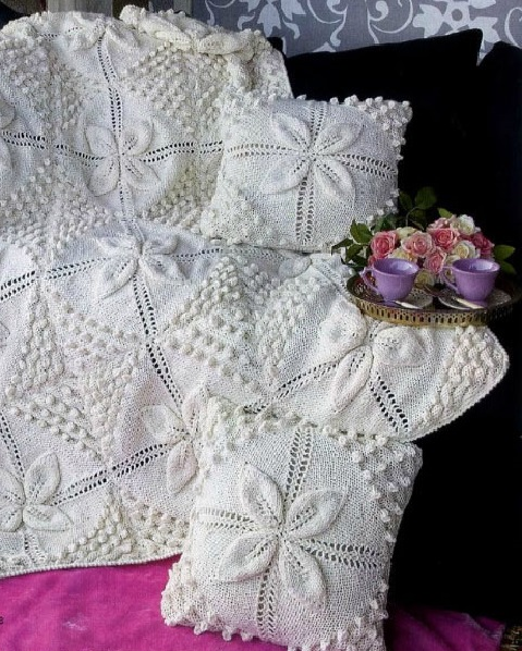 ​Square Motifs Blanket