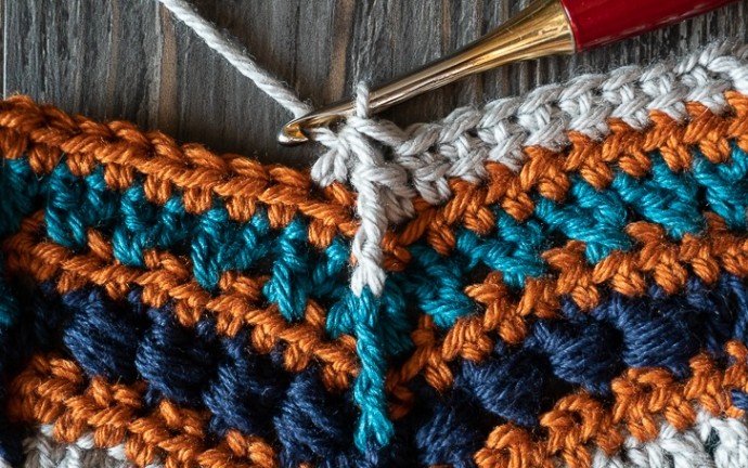 Helping our users. ​Chevron Crochet Blanket.