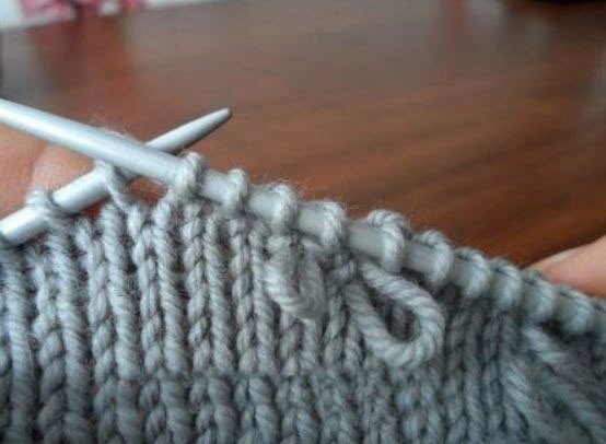 ​Moth Knit Stitch