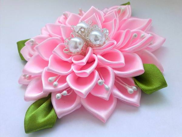 Nice Dahlia From Satin Ribbons