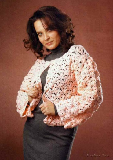 Step-by-Step Crochet Jacket Instructions with Peachy Baby Yarn Step-by-Step Crochet Jacket Instructions with Peachy Baby Yarn