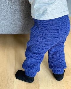 Helping our users. Basic Crochet Baby Pants.