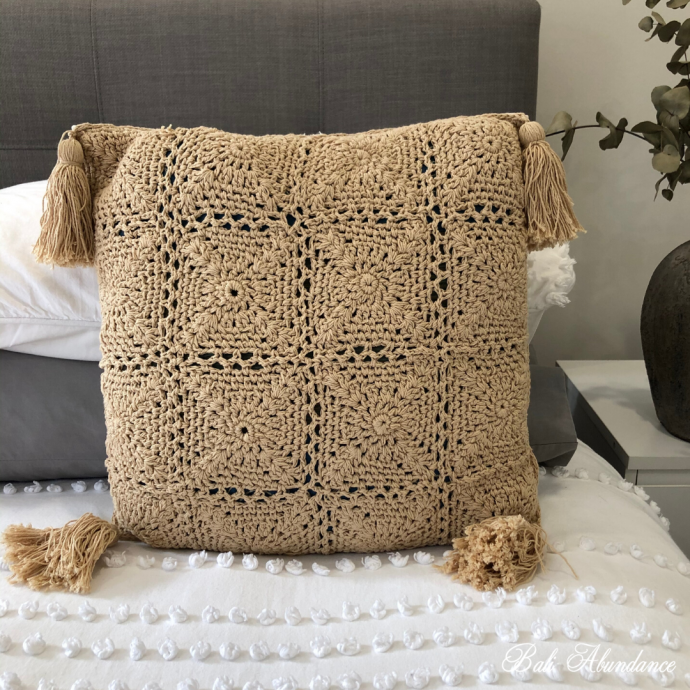 Creative Inspiration for Beautiful Crochet Cushions: Patterns and Ideas Creative Inspiration for Beautiful Crochet Cushions: Patterns and Ideas