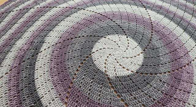 Discover the Beauty of Round Afghans: A Guide to Inspirational Patterns and Techniques