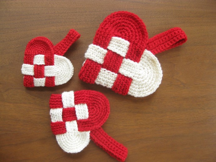 Crochet Hearts Decoration for Kitchen