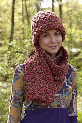 Inspiration. Set of Scarf and Hat.
