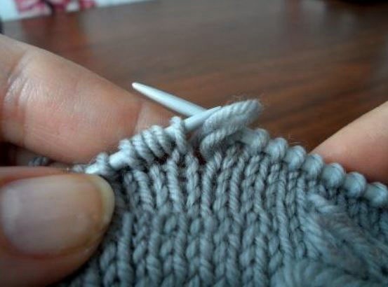 ​Moth Knit Stitch