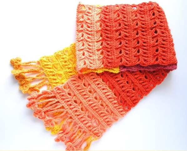 ​Crochet Scarf with Flower Fringe