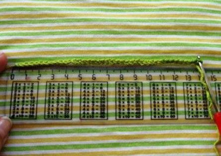 A Comprehensive Guide to Crochet with Melange Yarn and Detailed Stitch Instructions
